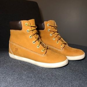Timberlands- Londyn 6” Boot